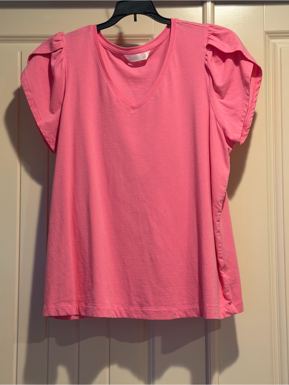 LC Lauren Conrad Pink 🌷Tulip Sleeve V-Neck Tee